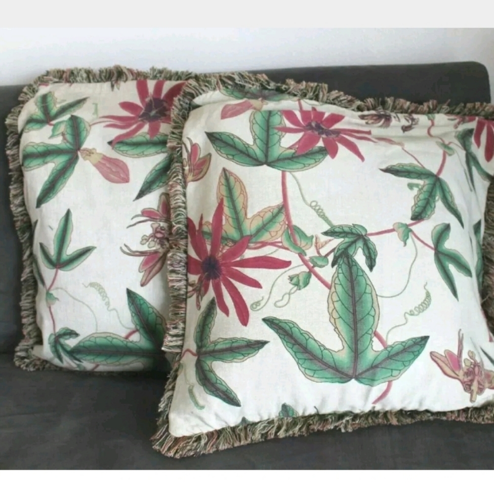American Mills Floral Tropical Theme Square Throw‎